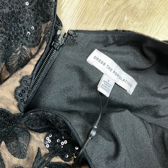 DRESS THE POPULATION Sharon Embellished Lace Evening Gown, SIZE SMALL 1303 - Picture 11 of 12